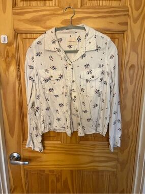 American Eagle White Shirt with Navy and Rust Floral Print